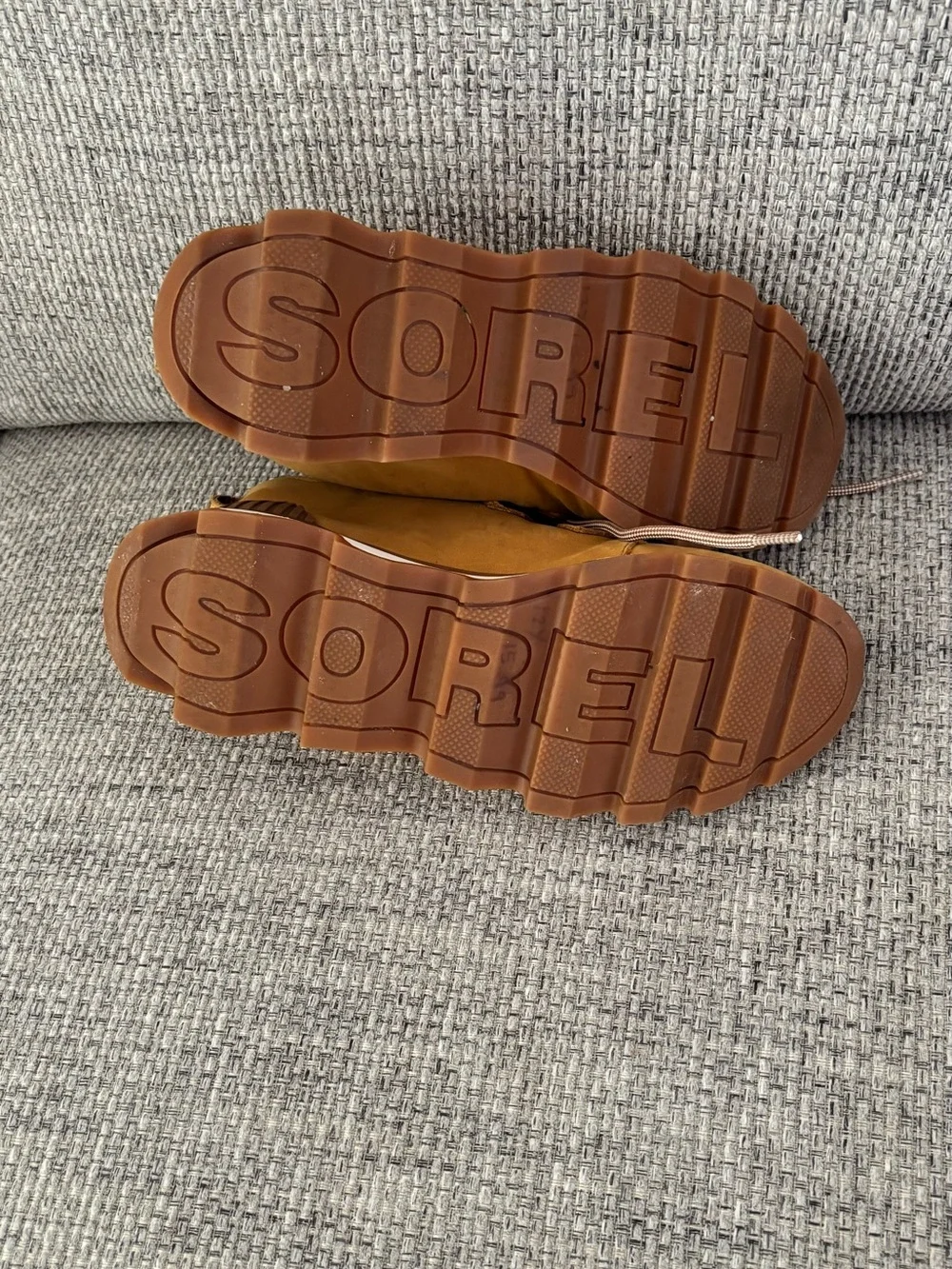Sorel Women's Tan and Gray Winter Lace-Up Boots